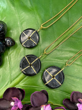 Load image into Gallery viewer, Onyx Donut Crystal Medallion Gold Necklace