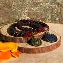 Load image into Gallery viewer, LEO Bracelet | GARNET & CARNELIAN Crystal Healing Zodiac Bracelet | July August Birthstone | Astrology Gifts, Zodiac Jewelry, Zodiac Gift