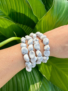 Howlite Bracelet, Tumbled Howlite Stretch Bracelet, Natural Crystal Bead Bracelet, Polished Gemstone Bracelet, Premium Quality, Wholesale