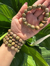 Load image into Gallery viewer, Unakite Bracelet, Green Tumbled Stretch Bracelet, Natural Crystal Bead Bracelet, Polished Gemstone Bracelet, Premium Quality, Bulk Wholesale