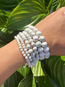 Howlite Bracelet, 4mm, 6mm, 8mm Bead Stretch Bracelets, Premium Natural Gemstone Jewelry, Premium Grade White Crystal Bracelet, Bulk Option