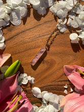 Load image into Gallery viewer, Rose Quartz Crystal Column Gold Necklace