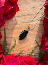 Load image into Gallery viewer, Obsidian Petal Crystal Gold Necklace