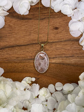 Load image into Gallery viewer, Clear Quartz Oval Crystal Gold Necklace