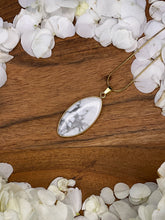 Load image into Gallery viewer, Howlite Petal Crystal Gold Necklace