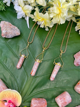 Load image into Gallery viewer, Sunstone Double-Terminated Point Pendant Gold Necklace