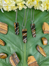 Load image into Gallery viewer, Tiger Eye Flat Point Crystal Silver Necklace