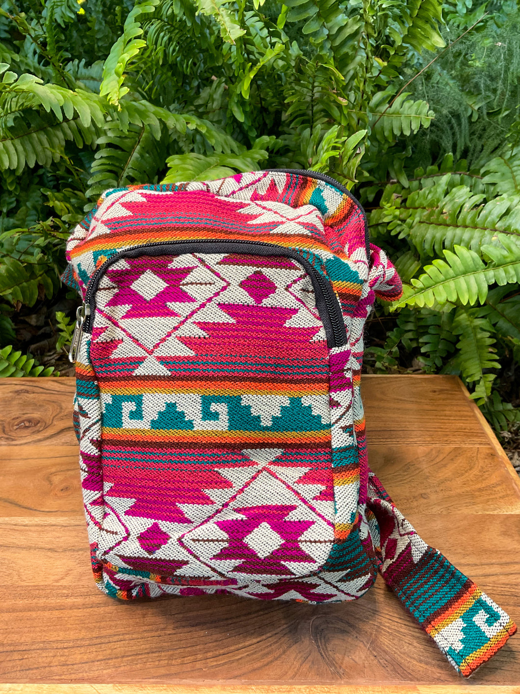 Geometric Unisex Style Messenger Bag with Exterior Zipper Pocket & Adjustable Strap - Pink