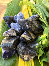 Load image into Gallery viewer, Sodalite Raw