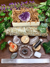 Load image into Gallery viewer, Meditation Crystal Gift Set