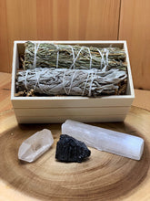 Load image into Gallery viewer, Intro to Sage &amp; Crystals Gift Set