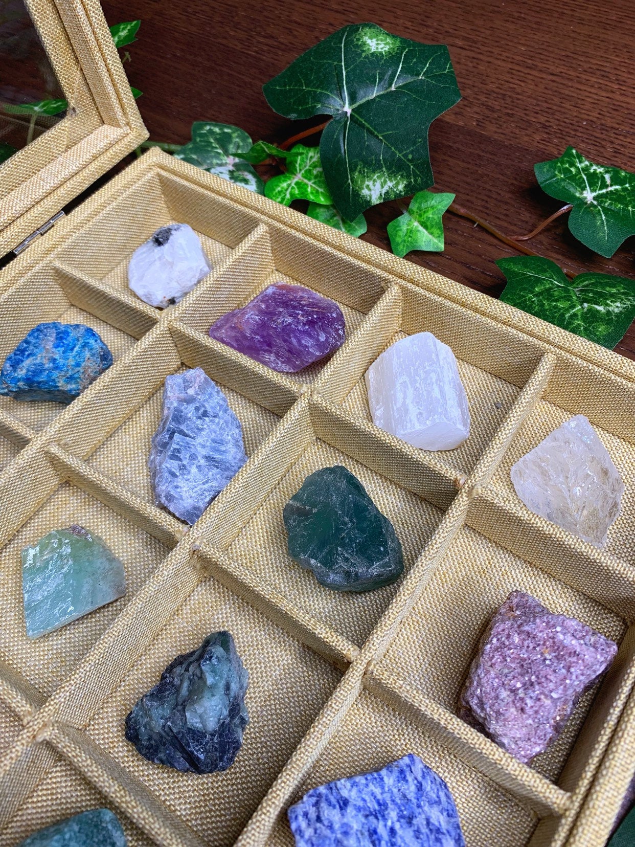 Raw Crystal Collector’s Box Premium Kit – Mayan Rose