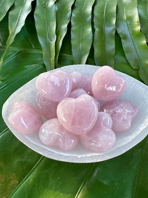 ROSE QUARTZ HEART Crystal (Grade A Natural) Tumbled Polished Pink Heart-Shaped Crystals for Love | Gemstone for Yoga, Meditation, Wicca